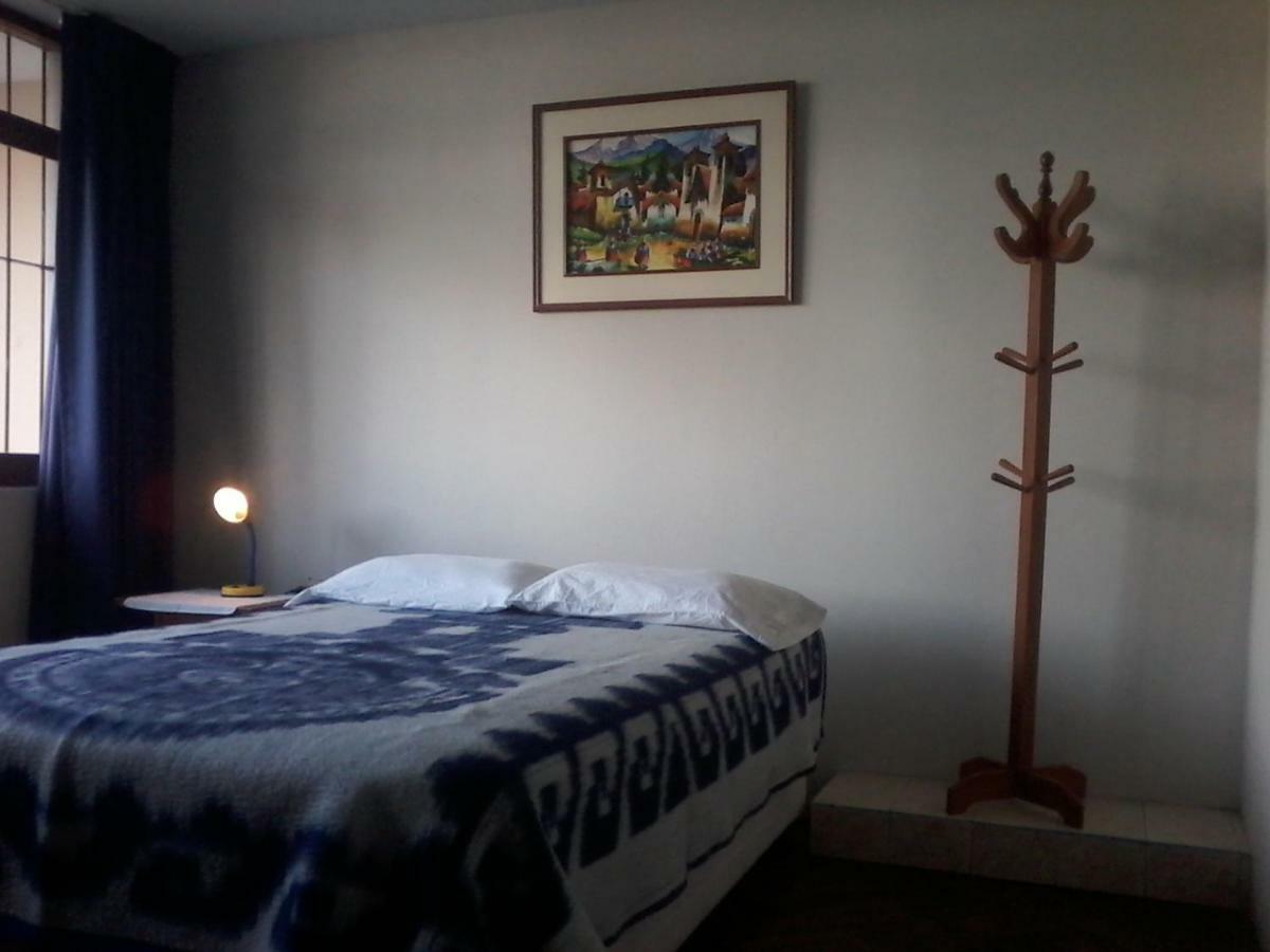 Royal Sweet Dreams Airport B&B Лима Экстерьер фото